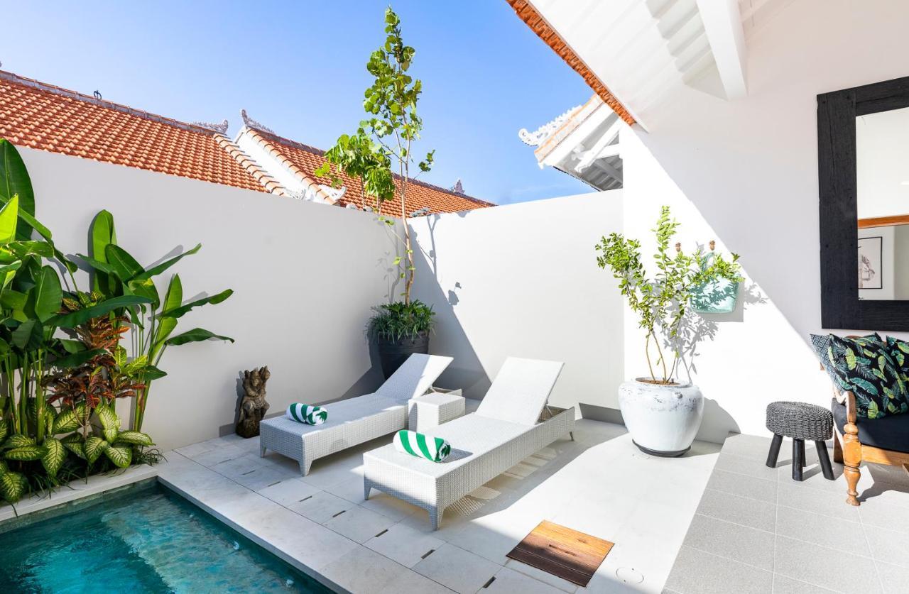 Villa Revo Seminyak Esterno foto