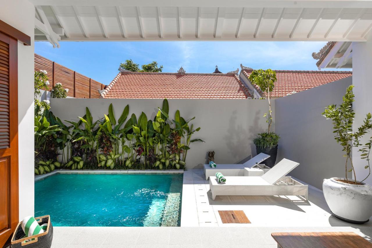 Villa Revo Seminyak Esterno foto